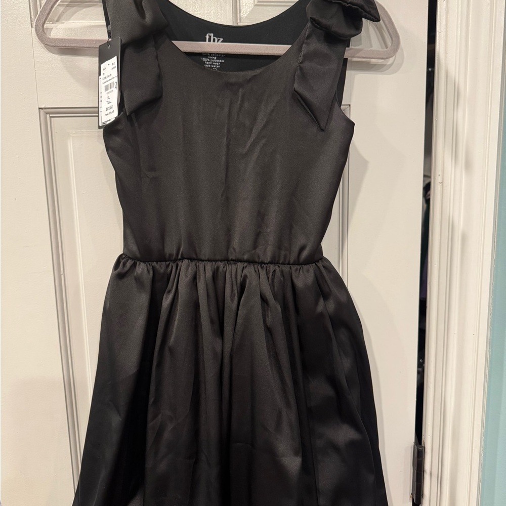 Black Fit and Flare Sleeveless Cocktail Dress